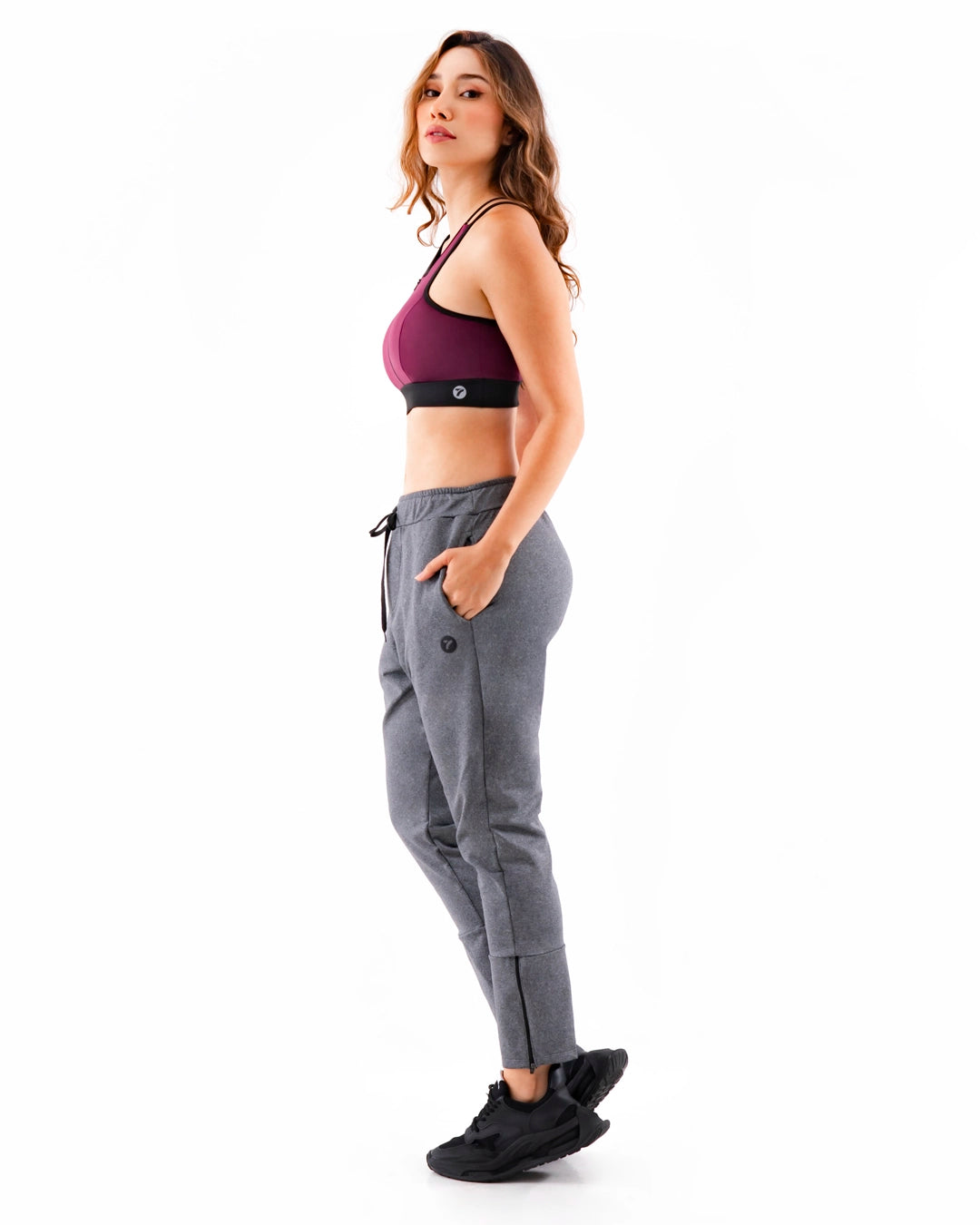 Top Deportivo con Zipper Powerzip - Mora en Leche Oscuro