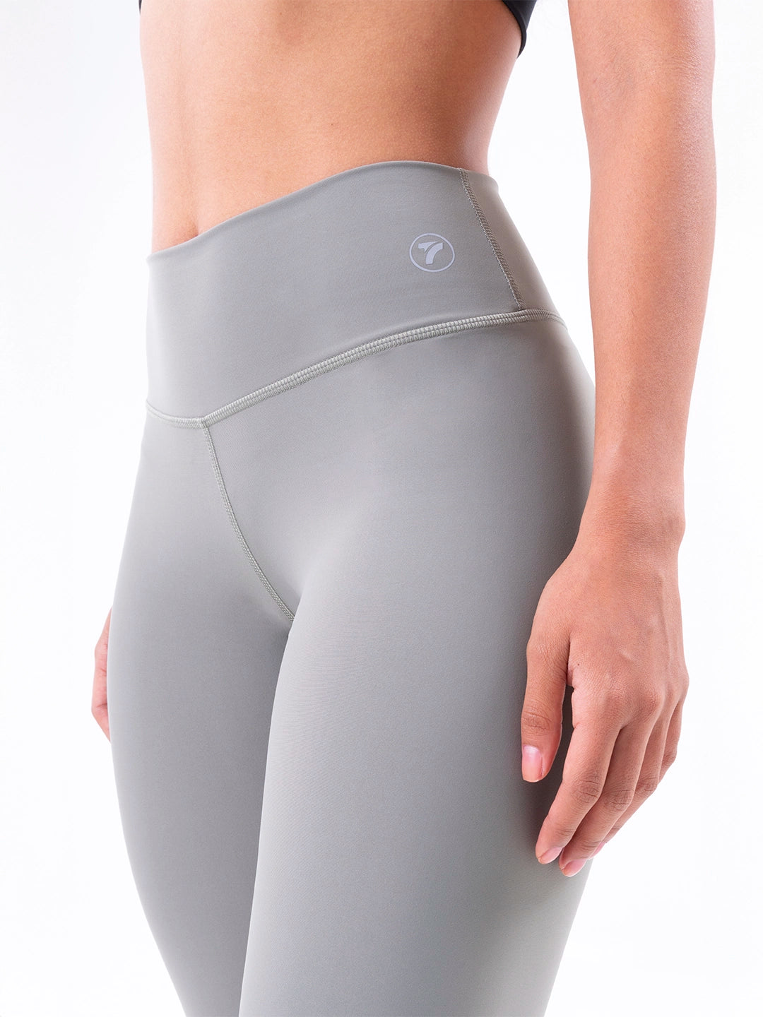 LEGGINS NYLON UNICOLOR - VERDE OLIVA MEDIO