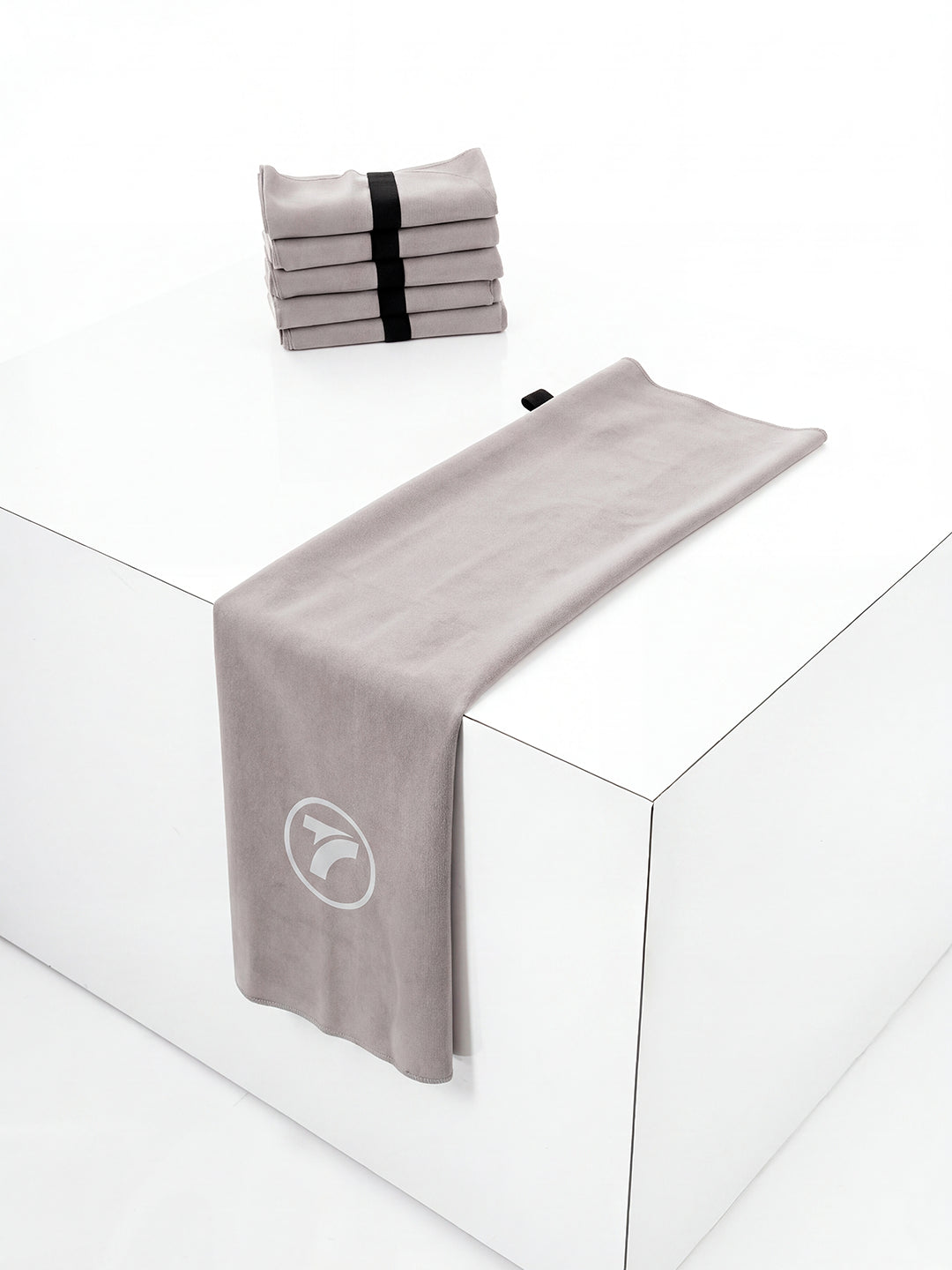 Toalla Deportiva en Microfibra Mediana - Gris Claro